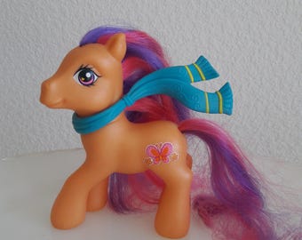 Vintage 2007 My Little Pony G3 Scootaloo with original accessory orange with butterflies MLP