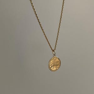 Pingente em ouro amarelo texturizado, ouro verdadeiro, ouro amarelo 14 quilates, joia em ouro, pingente com marca de autenticidade do teor de ouro - presente de Natal perfeito para mulheres. imagem 6