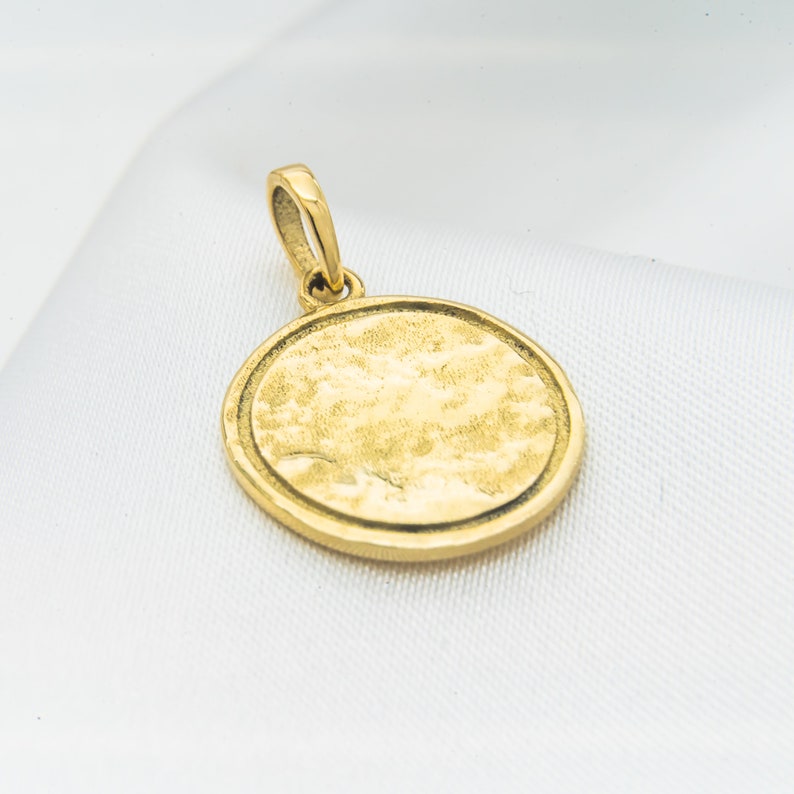 Gelbgold Anhänger Schmuck Goldschmuck 14 karat
zeitlose Eleganz Echtgold Accessoire
Goldanhänger