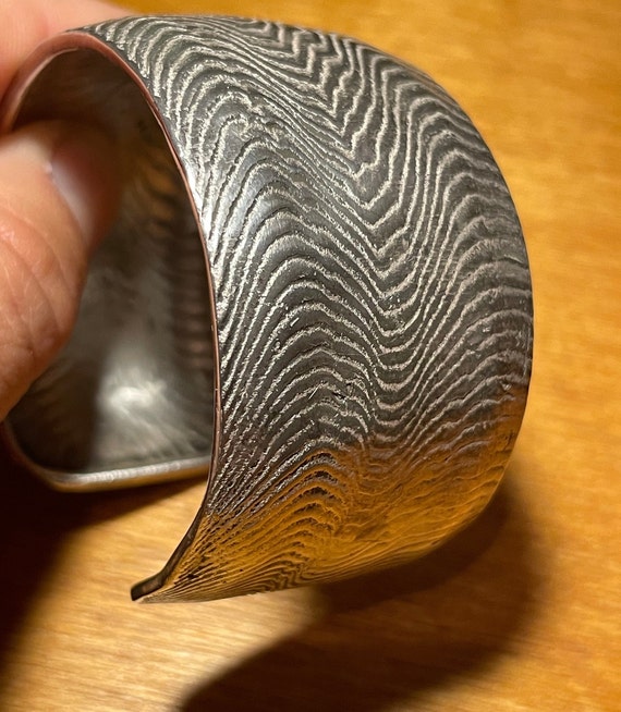 Sterling Silver Bracelet, Wood grain design, artis