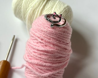 Cat Crochet Ring, Adjustable Ring, Tension Yarn Ring, Peacock Knitting Loop, Crochet Lovers, Gift for Mother, Friend, Grandmother