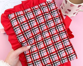 Funda para libro A5 de cuadros vichy rojos con volantes y pajarita: Regalo para amantes de los libros