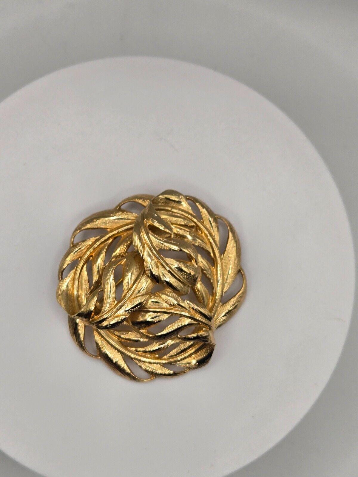 Vintage GROSSÉ (Dior) Gold-Plated Leaf Brooch, Germany 1965 - Etsy