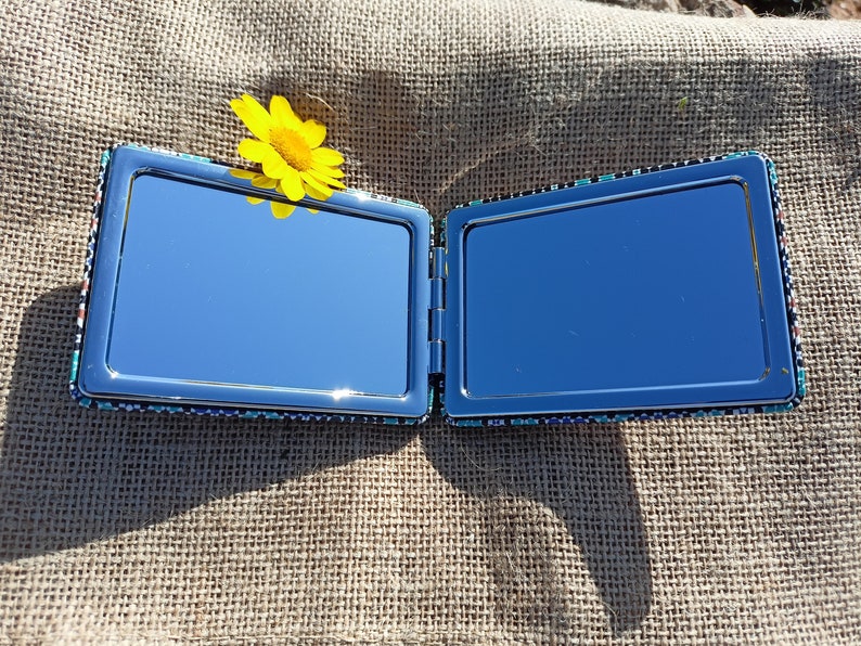 Miroir de maquillage SOFIA. Cadeau d'anniversaire, cadeau pour famille, cadeau pour collègues, cadeau pour convives, cadeau pour invités image 4