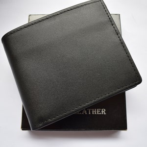 Cartera triple de cuero hecha a mano para hombre - Diseño clásico, artesanía genuina - Cartera triple de cuero hecha a mano para hombre - Estilo clásico.