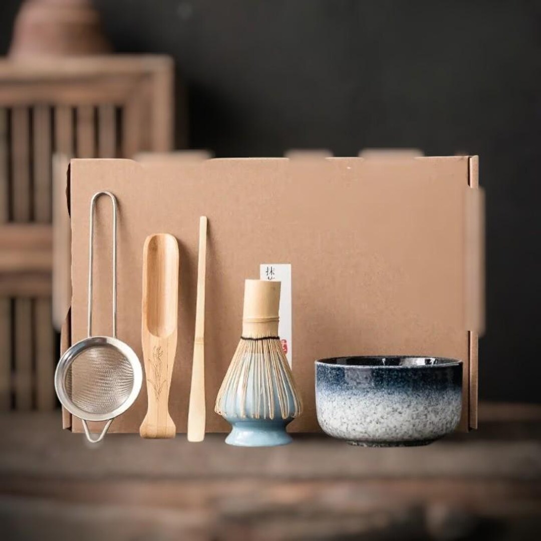 Traditionelles Japanisches Matcha-Teeset – 6-teilig Mit Bambusbesen, Keramikschalen & Sieb, Grünes Design