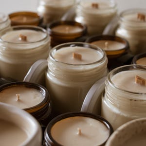The Art of Scented Candles: A Course in Scented Soy Candles.