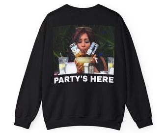 Snooki Style: Cozy Jersey Shore Party's Here Pullover for Ultimate Comfort and Sass!