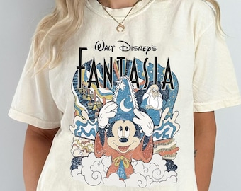 chemise vintage Walt Disney Fantasy, t-shirt Mickey Mouse Disneyland vintage, t-shirt couleurs confort, tenue rigolote Disney, voyage en famille Disney