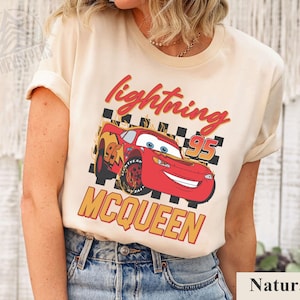Camiseta de Rayo McQueen de Disney Cars, sudadera de carreras con bandera a cuadros del 95, camiseta de equipo de boxes para cumpleaños de niño, regalo de vacaciones familiares de Disney imagen 3