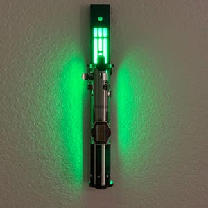 STAR WARS FX LIGHTSABER ライトセーバースタンド Force Fx Lightsaber Stand - Etsy