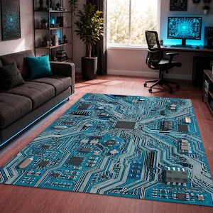 Può includere: Un tappeto rettangolare con una stampa digitale dettagliata di un motivo a circuito stampato per computer in blu e nero. Il design include intricate linee argentate e nere che rappresentano percorsi elettrici, insieme a vari chip integrati.