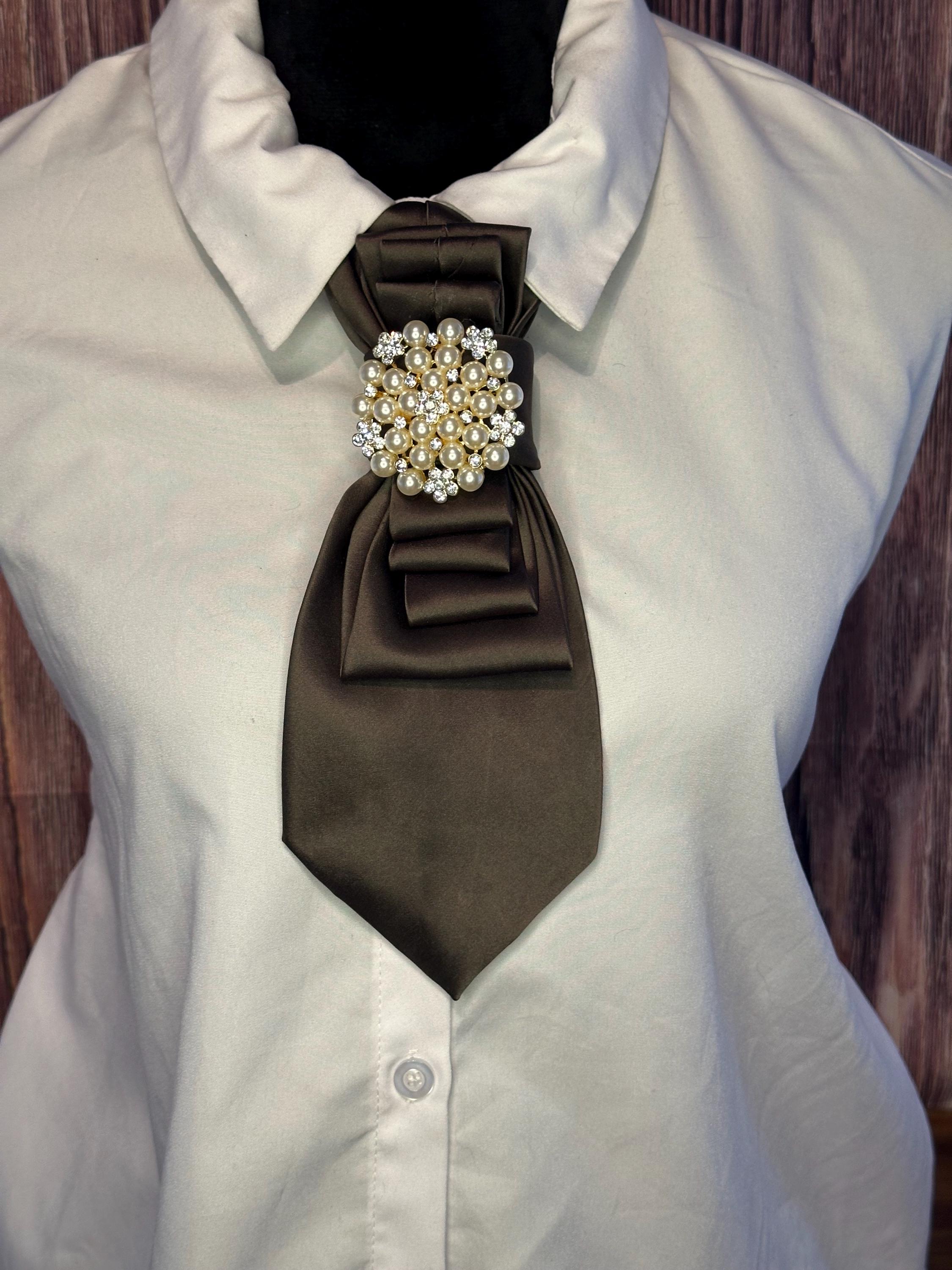 Elegantly Repurposed Silk Olive Green Necktie With Beautiful  display picture 3