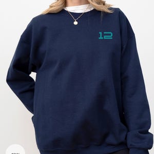 Felpa Kimi Antonelli Formula 1, girocollo Formula Uno, team di corse F1, regalo merchandising Antonelli 12, regalo campione del mondo, regali con maglietta da corsa immagine 2