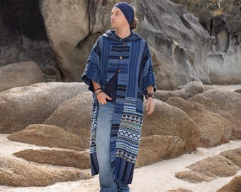 Kimono de algodão com capuz tecido à mão: Casaco masculino boho de inverno em tons de índigo e multicolorido | Kintsugi