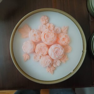 Gift For Christmas Floral candles in golden tin, 30 oz. scented soywax candle