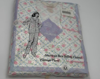 Carriage Court Vintage Floral Cotton Flannel Pajama Set White Pink Blue Medium