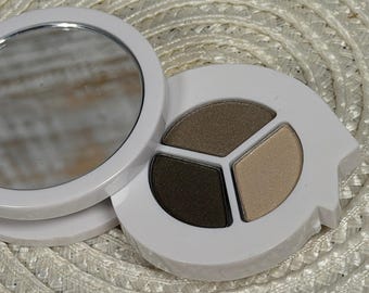 Clinique Colour Surge Eye Shadow Trio Totally Neutral Brown Tan Shimmer Palette