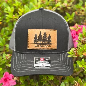 Leather Patch Tree Unisex Trucker Hat – Rustic Outdoor Mesh Cap – Camping and Hiking Hat