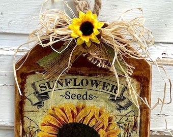 Sunflower Rustic Tag Wooden Sign/Country Sunflower Hanger Decor