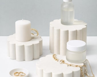 Flower Shaped Round Photo Prop Risers, Petal Edge Display Pedestals for Product Photography and Flat Lay Photos