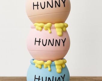 Tarro de miel inspirado en Winnie the Pooh. Réplica adorable para decoración de cuentos. Regalo perfecto para coleccionistas de Winnie the Pooh. Un detalle ideal para los amantes de Winnie the Pooh.