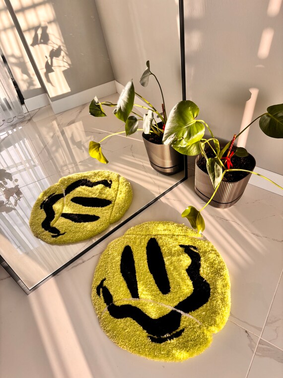 MEITED SMILE RUG 【公式通販】