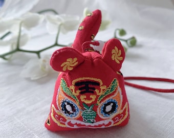 Auspicious Lion / Handmade Chinese Traditional Lucky Doll / Baby Shower Birthday Gift / China Lucky Charm / Child Blessing / Home Decor