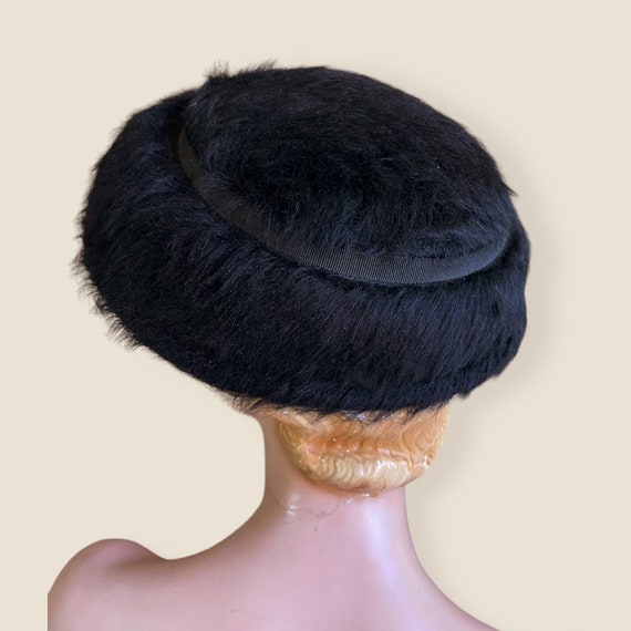 1950s Hat | Charming 50s Furry Hat - image 4