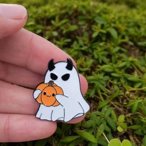 Spooky Pin, Enamel Pin, Ghost Pin, Halloween, Pumpkin, Ghosts, Spooky Gift, Cute Ghost, Halloween Costume, Cottagecore, Costume, Grunge Pin