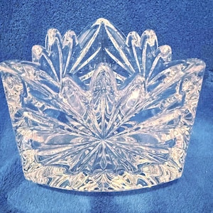 Mikasa Footed Lead Crystal Triangle Votive/Tealight Fire Blossom Candle Holder