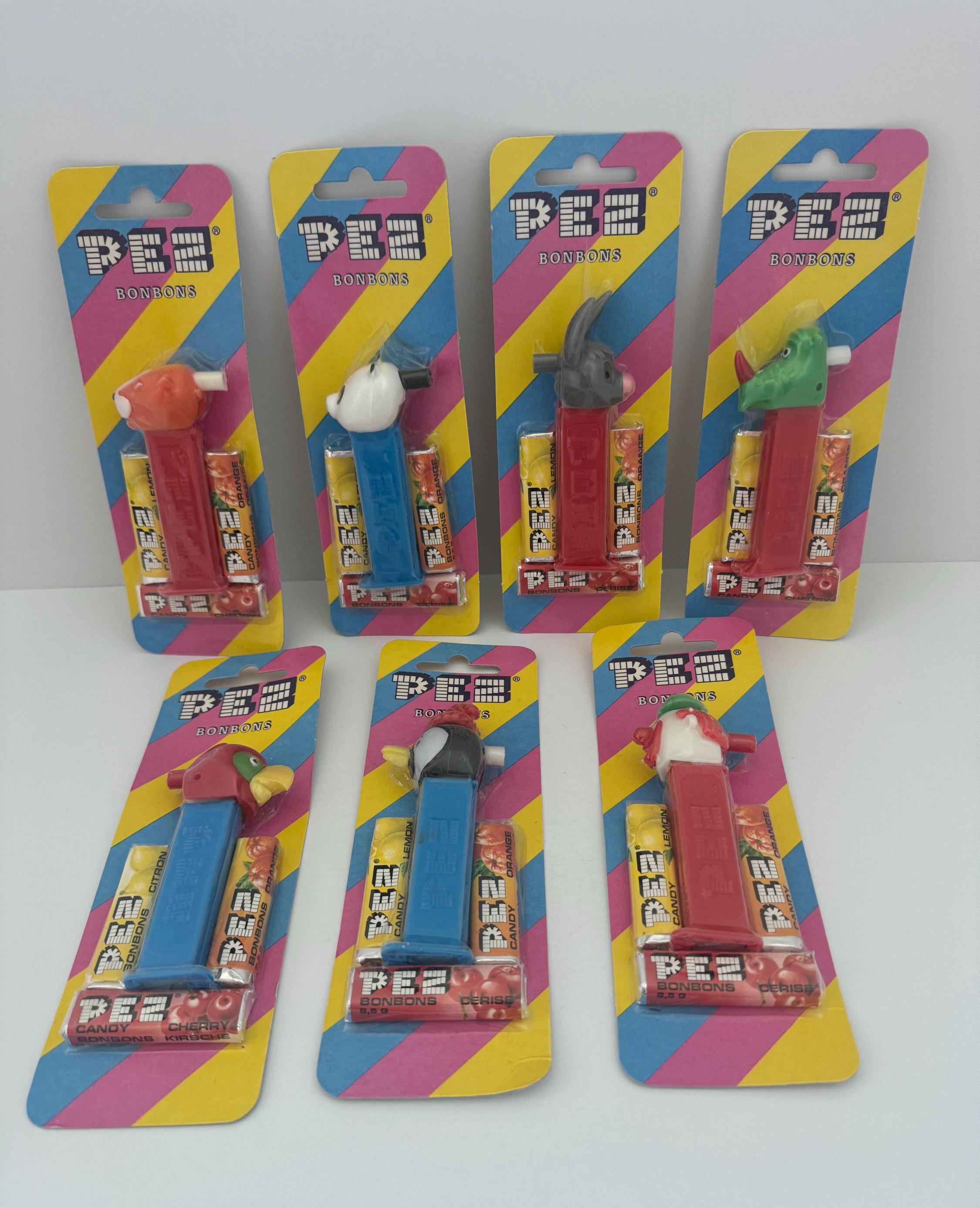 【vintage PEZ】 Merry Music Maker Set PEZ Set of 7 Bonbons Merry Music Maker Whistle Dispensers and