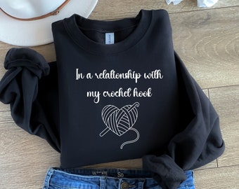 Schattig gehaakt sweatshirt voor vrouwen Een gehaakt minnaar cadeau-idee voor knutselliefhebbers Een gehaakt shirt voor garenliefhebbers Comfortabele gehaakte trui