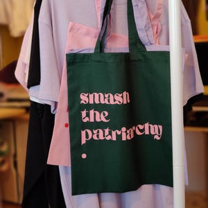 Bolso tote "Aplasta el patriarcado", bolso retro vintage de yute de algodón orgánico de comercio justo, feminismo antifascista, patriarcado unisex de izquierda Flaschengrün