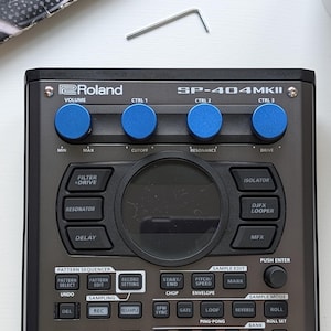 Vollständiges Set von 4 Metallknöpfen für SP 404MK2 / MPC Live 1 und 2 / One / X / FORCE / KEY37 / KEY61 Aluminiumgriff Datenrad mit Drehknopf