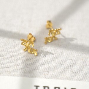 18K Gold Osmanthus Flower Stud Earrings: Handmade Floral Jewelry