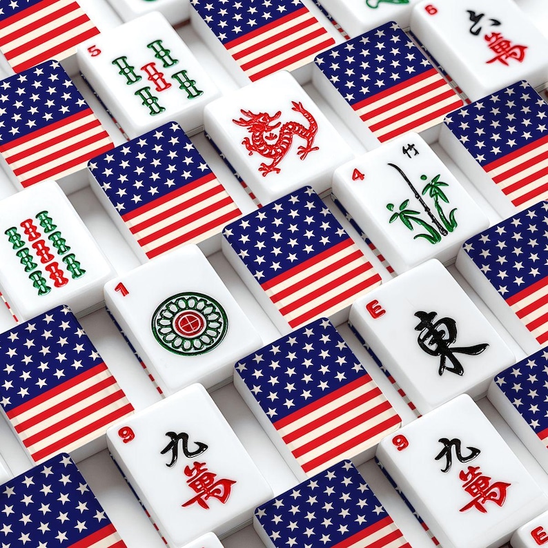 American Mahjong Tiles Set Stars and Stripes Pattern Red White and Blue Bild 1