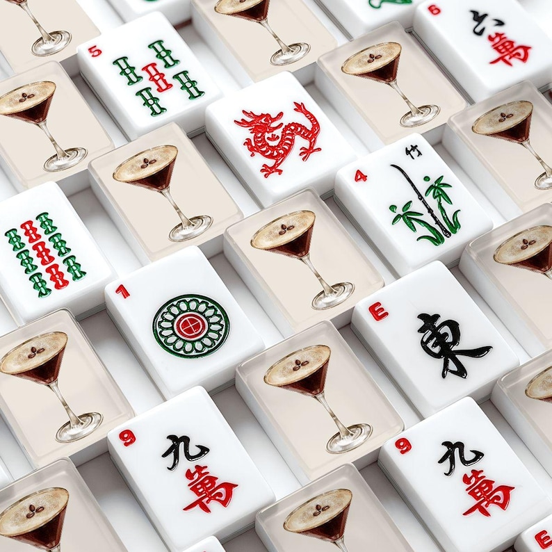 American Mahjong Tiles Set Espresso Martini Motif Dark Brown Light Beige bild 1