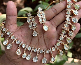 Golden Indian Bridal Jewelry Set: Traditional Wedding Necklace