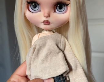 ブライスドール　カスタマイズ Made to Order 'Mini Me' Personalized Custom Blythe Doll - Etsy 日本