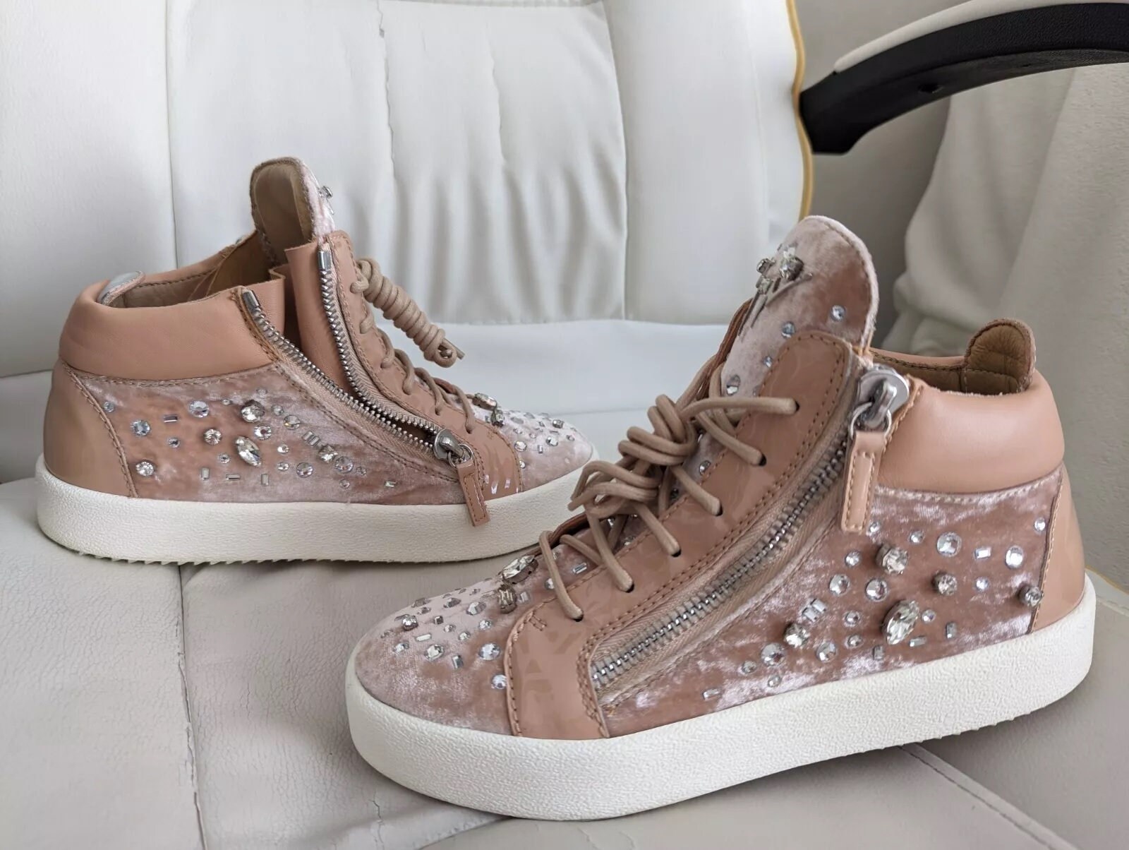 Giuseppe Zanotti Womens Crystal Rhinestone Studded Velor Giuseppe Zanotti Womens Crystal Rhinestone Studded Velor