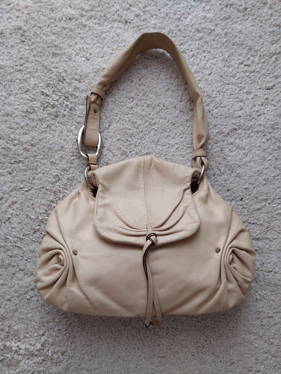 Yves Saint Laurent YSL Womens Cream Ivory Scrunched Leather Magnet Flap Bag Shoulder Hobo Purse Handbag Top Handle Condition good Original
