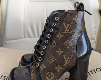 Louis Vuitton Star Trail Monogram Brown Canvas Black Leather Lace Up Ankle Boots Heels Shoes Zip Combat Booties, 100% Authentic, Rare, New