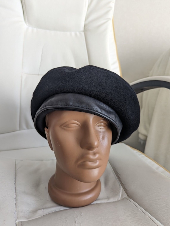 HERMES Vintage Womens Black Cashmere Beret Hat, Ve