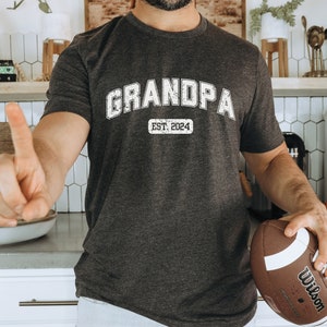 Custom Grandpa Shirt Personalized Grandpa Shirt Grandpa Est Shirt Grandpa Pregnancy Announcement Grandpa Birthday Gift Grandfather T Shirt