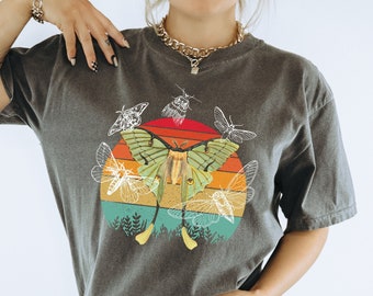 Vintage Luna Moth Shirt Cottagecore Aesthetic Shirt Luna Moth Cottagecore Shirt Aesthetic Tshirt Boho T-Shirt Vintage Moth T Shirt Boho Tee