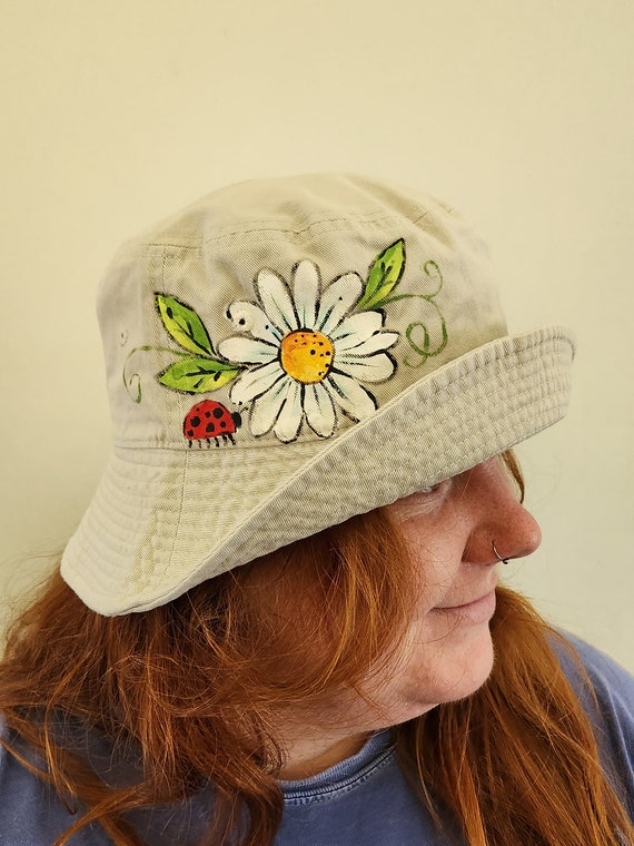 Hand Painted Cotton Bucket Hat Light Stone With Daisy and  display picture 2