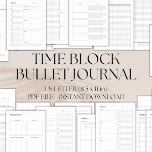Może przedstawiać: Zestaw do wydrukowania czarno-białych stron bullet journal w formacie US Letter (8,5 x 11 cali). Strony zawierają układy dzienne, tygodniowe, miesięczne i roczne, a także strony do refleksji. Tekst "TIME BLOCK BULLET JOURNAL" jest wyświetlany dużą czcionką u góry obrazu.