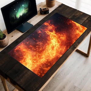 Fire Magic-bureaumat, laaiend inferno-bureauonderlegger, MTG-speelmat, Flames-muismat, gloeiende sintels tafelblad, laptopmat brullend vuur, brandend