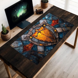 Tapete de mesa com brasão de escudo no Warrior's Keep, capa de mesa com vitral, almofada de mesa com brasão de cavaleiro, mousepad com emblema nobre intrincado, Valor